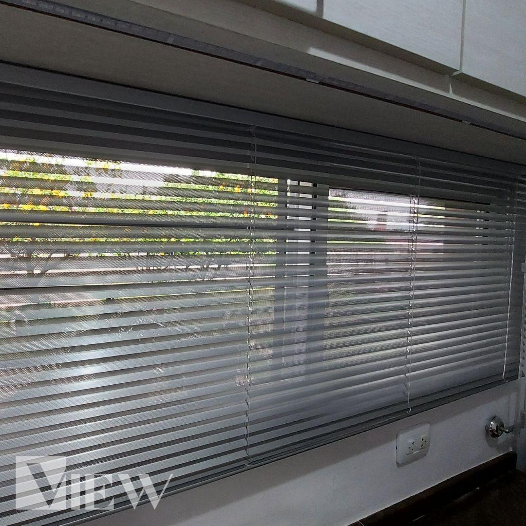 Persiana Americana de aluminio microperforada
