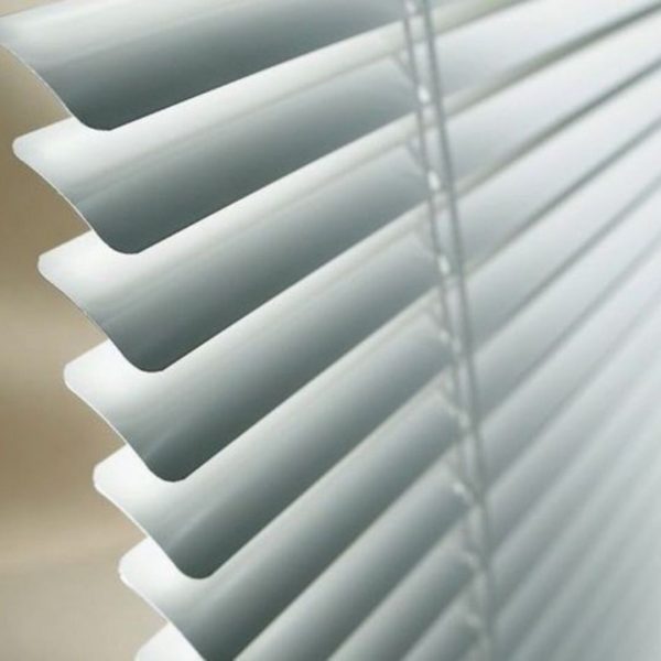 Persiana Americana de aluminio sólida