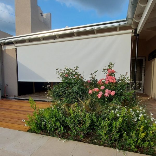 Cortina Exterior con tela Microperforada